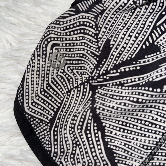 Lululemon Speed Short Dottie Tribe White Black / Black - Picture 5 of 6